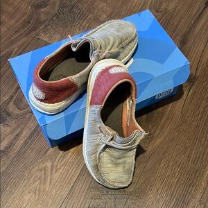 Girls Hey Dude slip on shoes